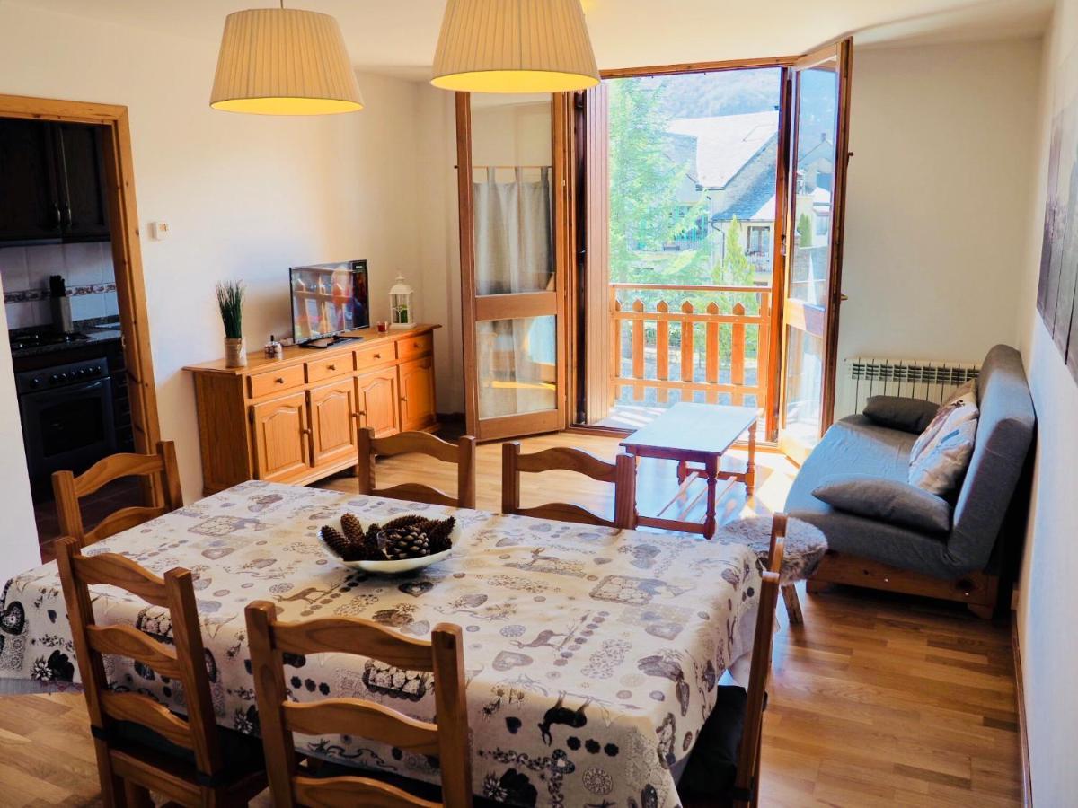 Apartmán Vora Riu Esterri d'Àneu Exteriér fotografie