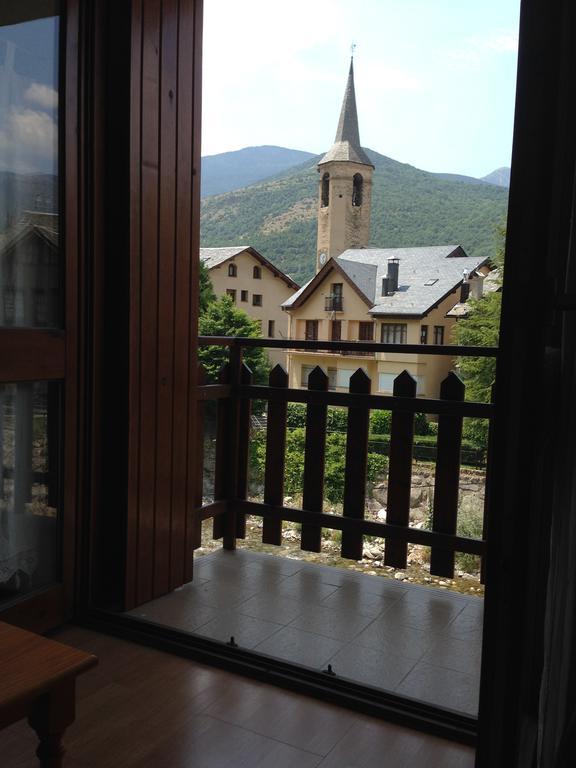 Apartmán Vora Riu Esterri d'Àneu Exteriér fotografie